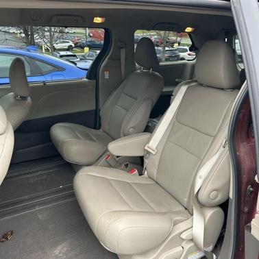 2018 Toyota Sienna L