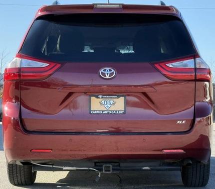 2018 Toyota Sienna LE