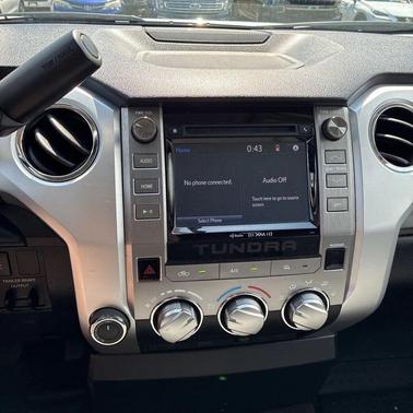 Super White 2017 Toyota Tundra SR5