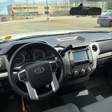 Super White 2017 Toyota Tundra SR5