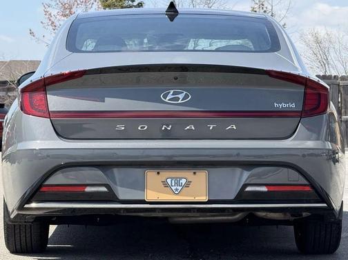 2020 Hyundai SONATA Hybrid Limited