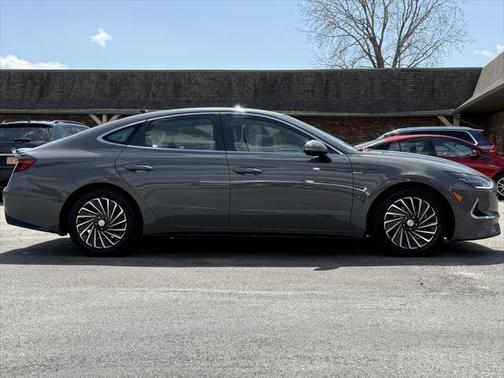 2020 Hyundai SONATA Hybrid Limited