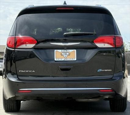 2018 Chrysler Pacifica Hybrid Touring L