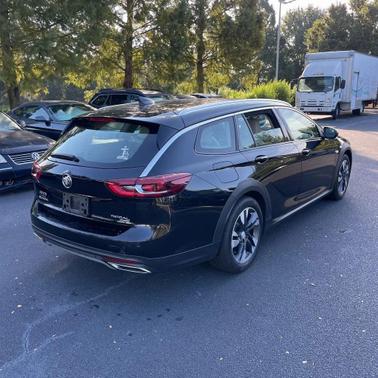 2018 Buick Regal TourX Essence
