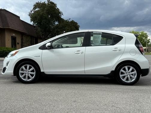 2017 Toyota Prius c Four