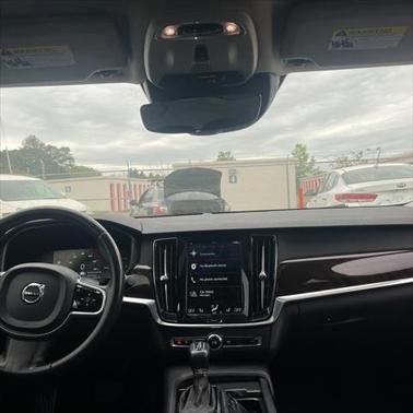 2017 Volvo S90 T5 Momentum