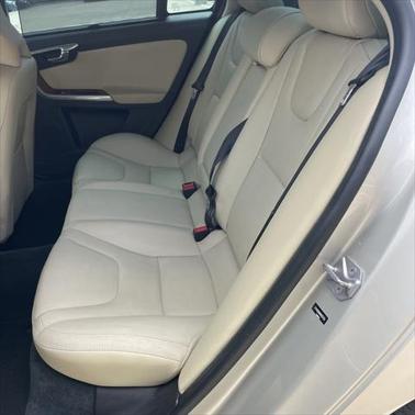 2017 Volvo S60 Inscription T5 Platinum