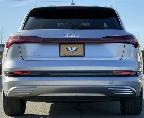 2019 Audi e-tron Premium Plus