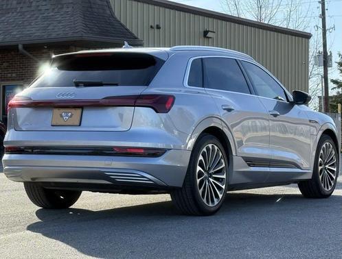 2019 Audi e-tron Premium Plus