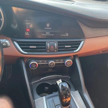 2018 Alfa Romeo Giulia Ti Lusso
