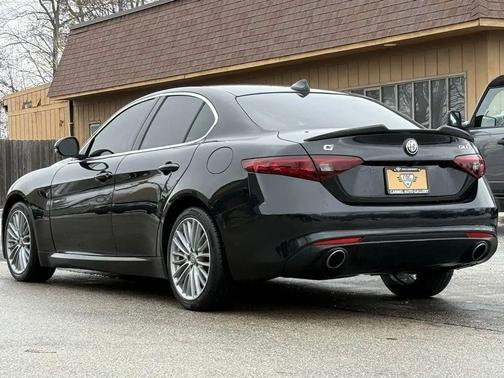 2018 Alfa Romeo Giulia Ti Lusso