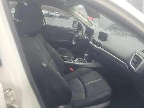 2017 Mazda Mazda3 Sport