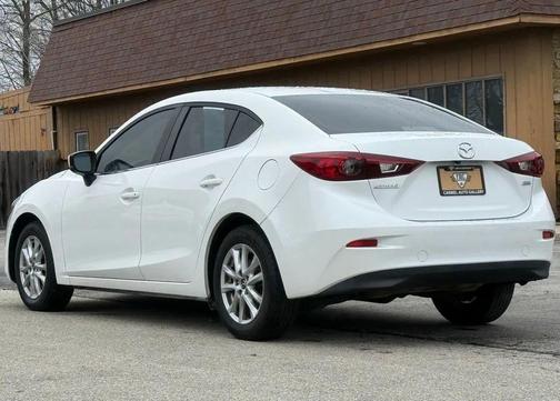 Snowflake White Pearl Mica 2017 Mazda Mazda3 Sport