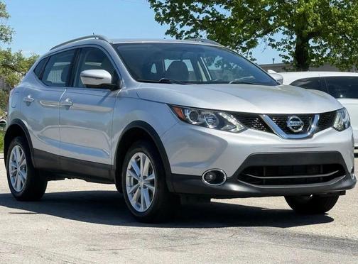 Brilliant Silver 2018 Nissan Rogue Sport SV