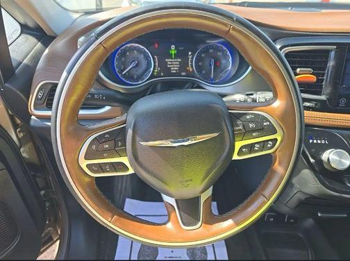 Molten Silver 2017 Chrysler Pacifica Limited