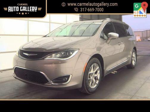 Molten Silver 2017 Chrysler Pacifica Limited