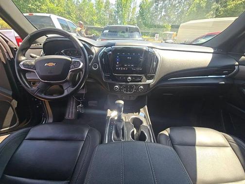 Blue Metallic 2023 Chevrolet Traverse LT Leather