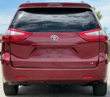 Salsa Red Pearl 2017 Toyota Sienna LE