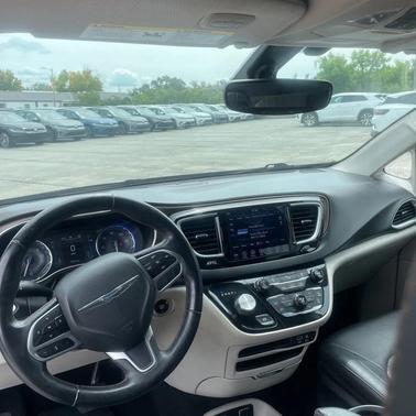 2018 Chrysler Pacifica Touring-L