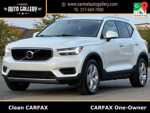 2022 Volvo XC40 T4 Momentum
