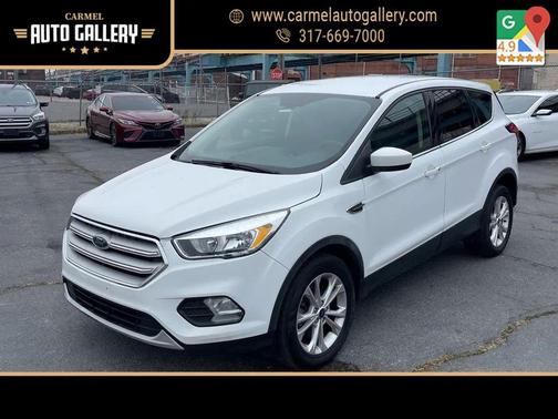 Oxford White 2019 Ford Escape SE