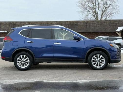 2020 Nissan Rogue SV