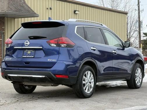 2020 Nissan Rogue SV