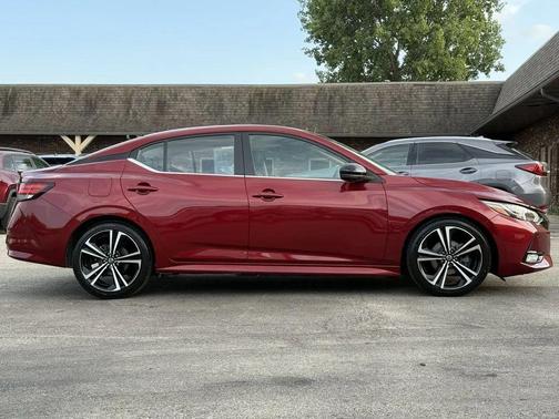 2022 Nissan Sentra SR