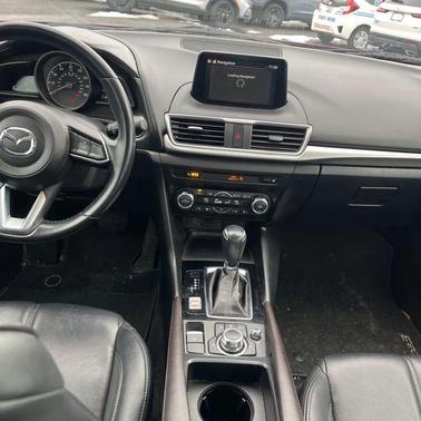 2018 Mazda Mazda3 Touring