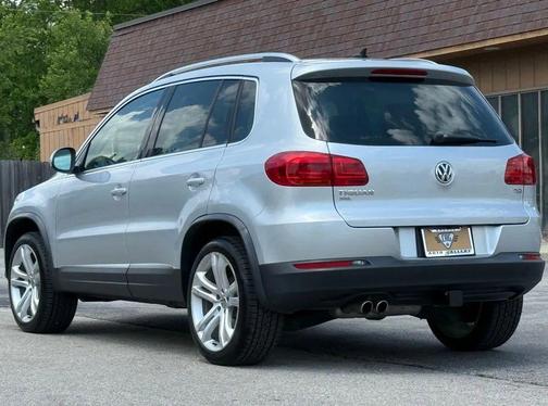 Reflex Silver Metallic 2016 Volkswagen Tiguan SEL