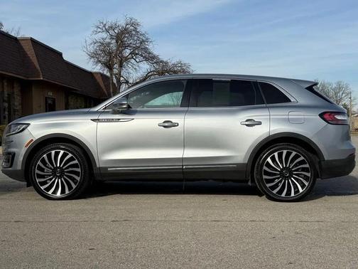 2020 Lincoln Nautilus Black Label