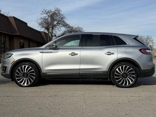 2020 Lincoln Nautilus Black Label