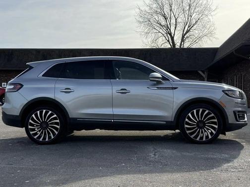 2020 Lincoln Nautilus Black Label