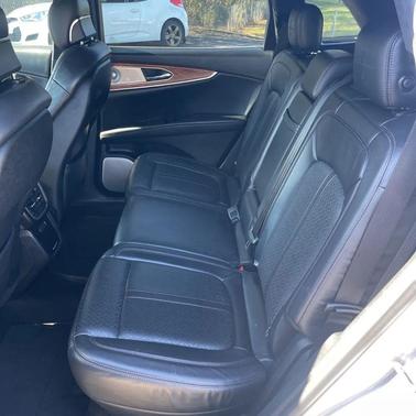 2020 Lincoln Nautilus Black Label