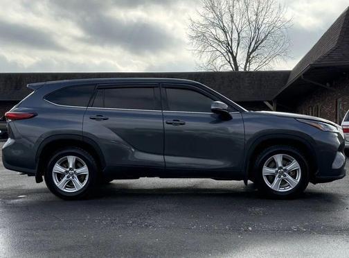 2020 Toyota Highlander LE