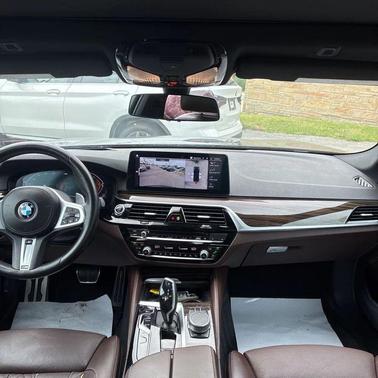 Black Sapphire Metallic 2021 BMW 540 xDrive