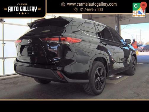 2021 Toyota Highlander LE