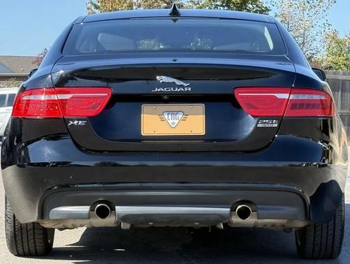 2019 Jaguar XE 25t