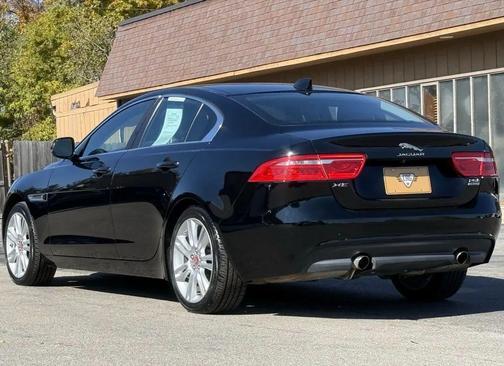 2019 Jaguar XE 25t