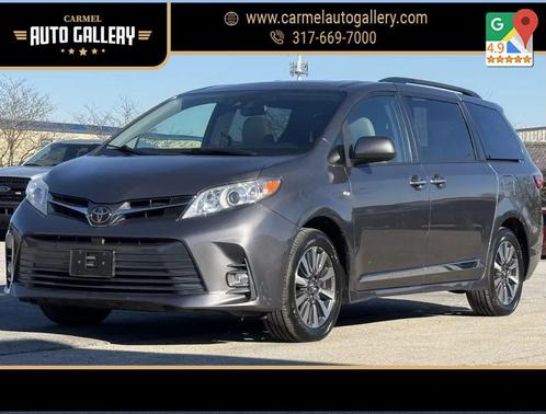 2020 Toyota Sienna XLE