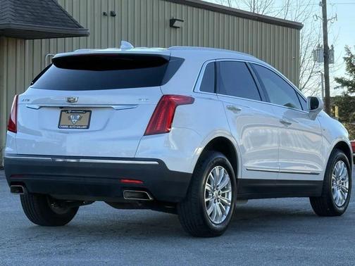 2017 Cadillac XT5 Base