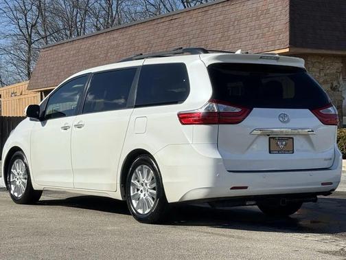 2016 Toyota Sienna Limited