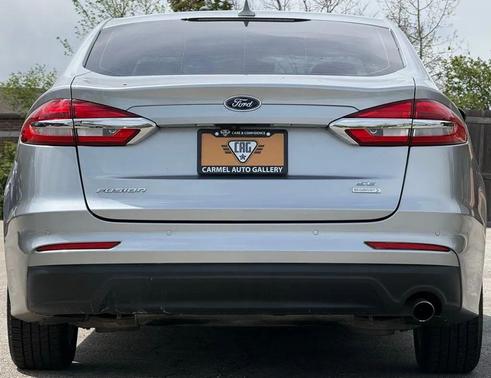 Iconic Silver Metallic 2020 Ford Fusion SE