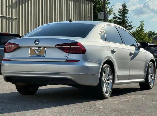 2019 Volkswagen Passat 2.0T Wolfsburg Edition