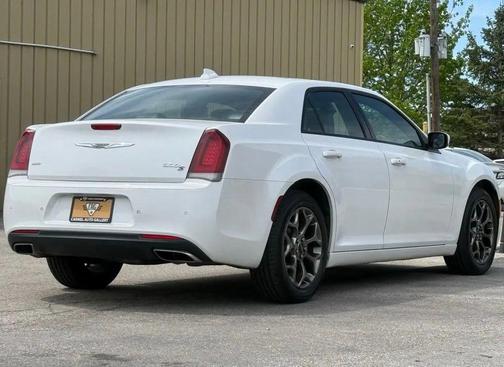 2016 Chrysler 300 S