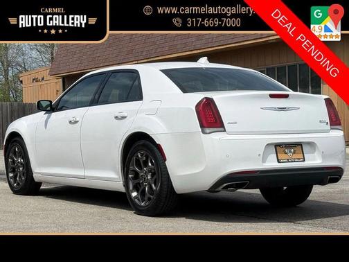 Ivory Tri-Coat Pearl 2016 Chrysler 300 S
