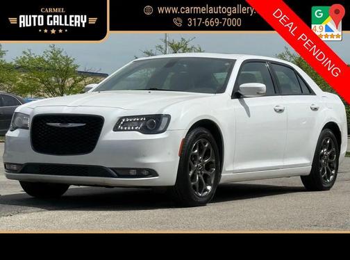 Ivory Tri-Coat Pearl 2016 Chrysler 300 S
