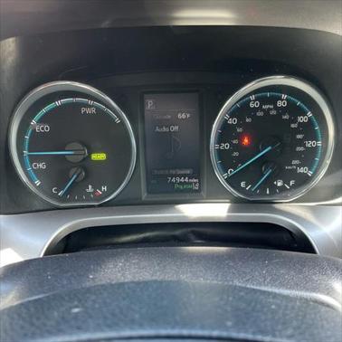 2017 Toyota RAV4 Hybrid SE