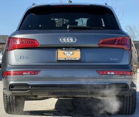 2020 Audi Q5 45 Titanium Premium