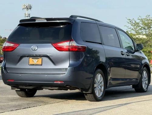 2017 Toyota Sienna XLE Premium